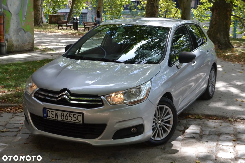Citroën C4 VTi 120 Attraction - 8