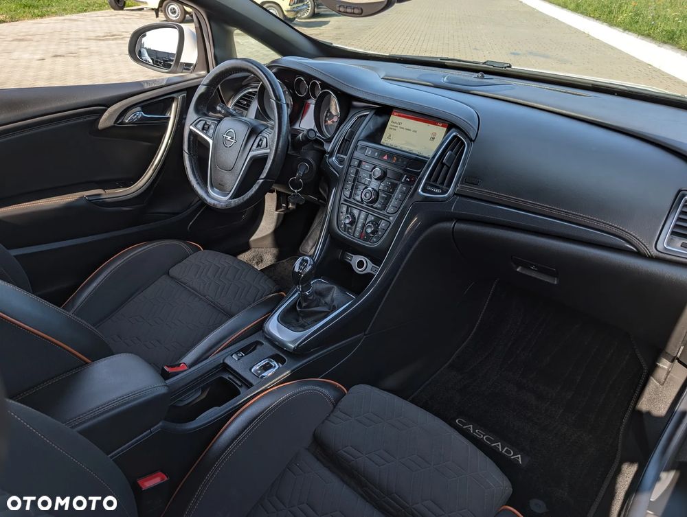 Opel Cascada 2.0 D Start/Stop Ultimate - 32