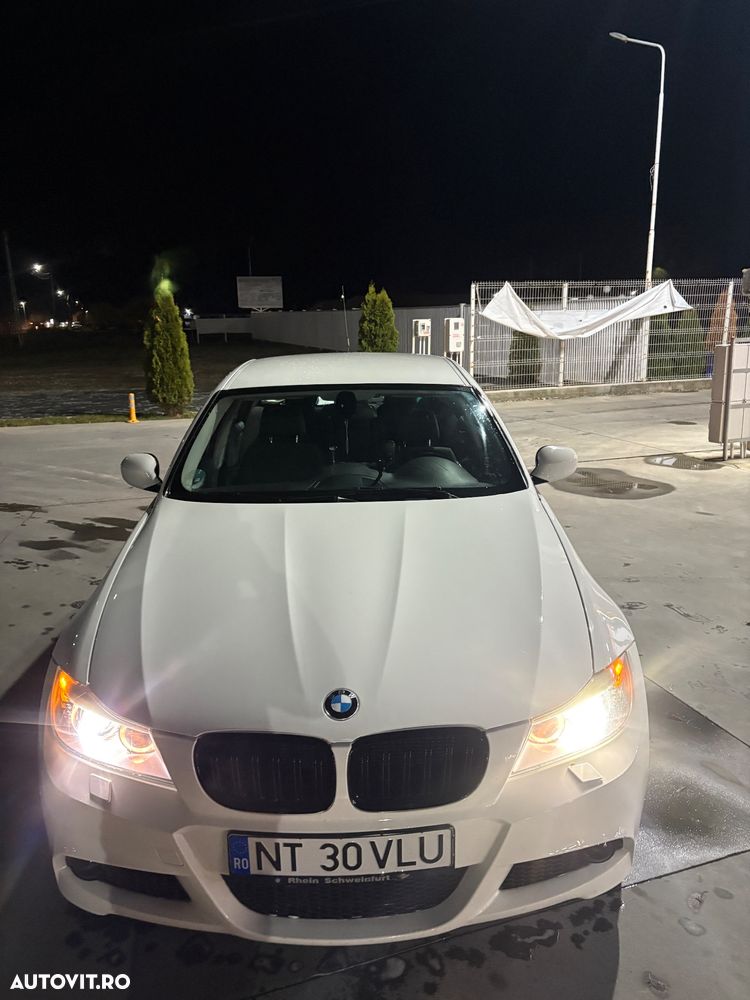 BMW Seria 3 318d - 12