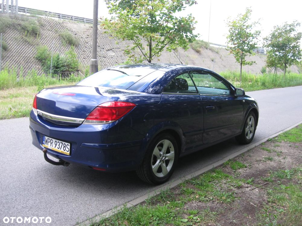 Opel Astra 1.8 Cosmo - 16
