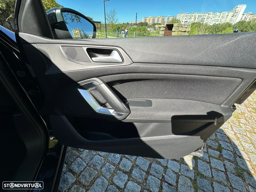 Peugeot 308 SW 1.6 BlueHDi Allure J17 EAT6 - 33