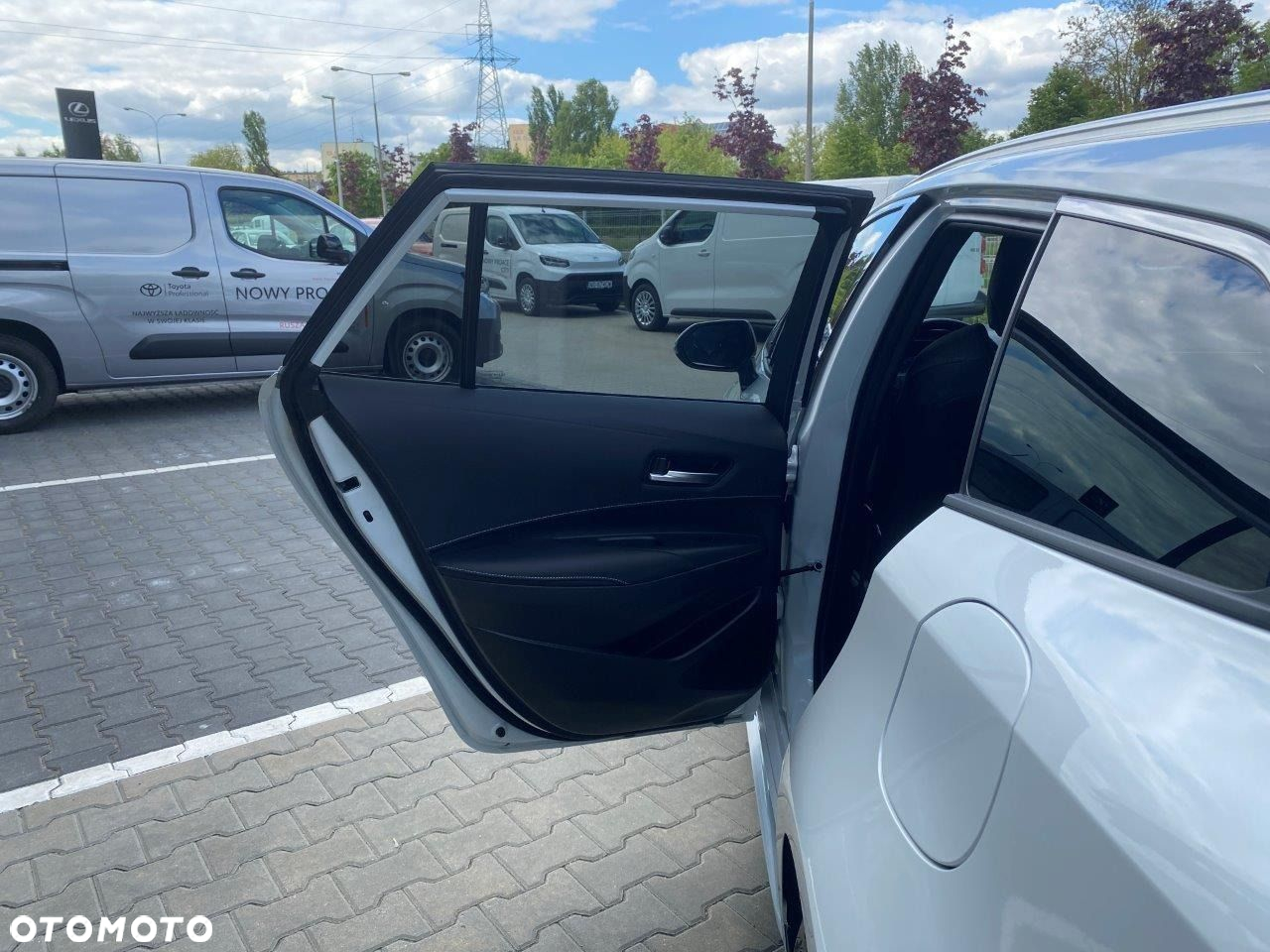 Toyota Corolla - 19