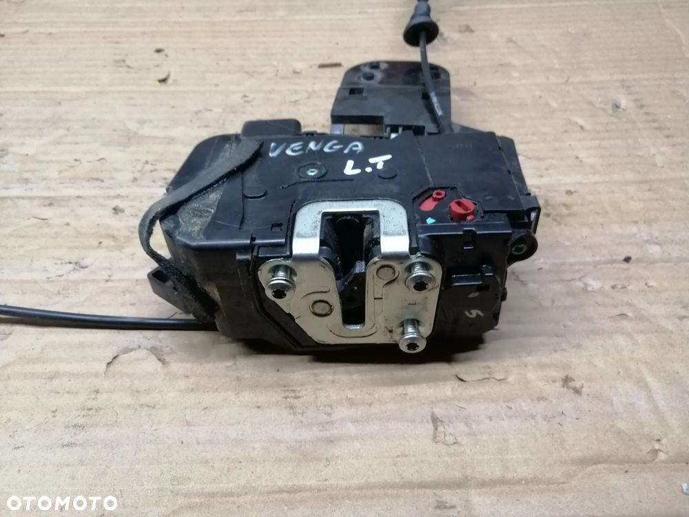 Kia Venga zamki drzwi komplet lewy przód 6 Pin pozostałe 4 Pin EU - 18