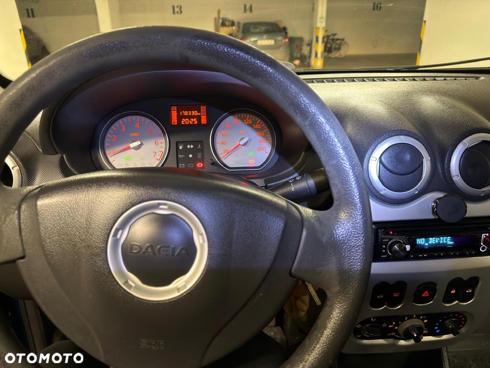 Dacia Sandero - 4