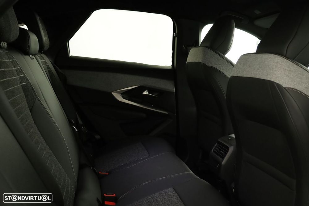 Peugeot 3008 1.2 Hybrid Allure e-DCS6 - 17