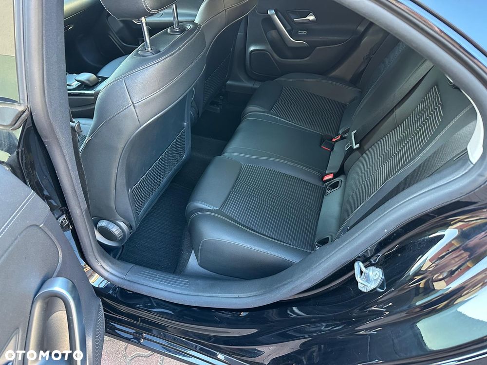 Mercedes-Benz CLA - 15