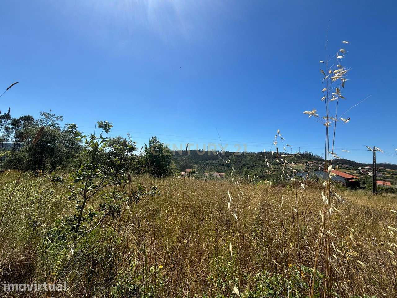 Terreno com viabilidade construtiva em Santiago de Litém - Localização - Grande imagem: 3/4
