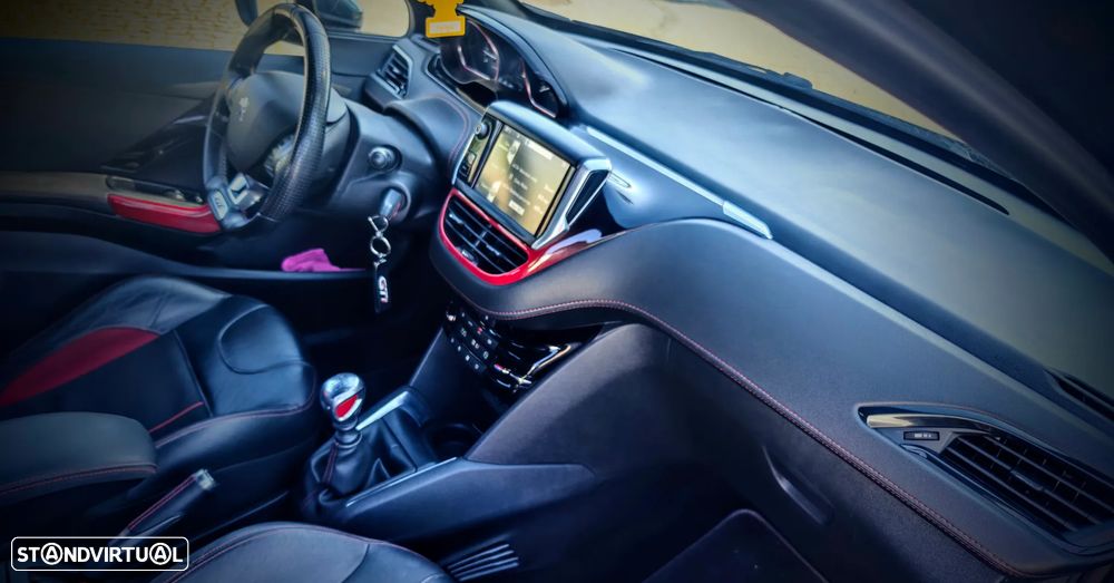 Peugeot 208 1.6 THP GTi - 10