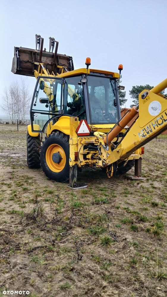 New Holland LB 115 - 2