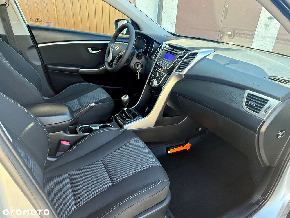 Hyundai i30 1.6 Style - 24