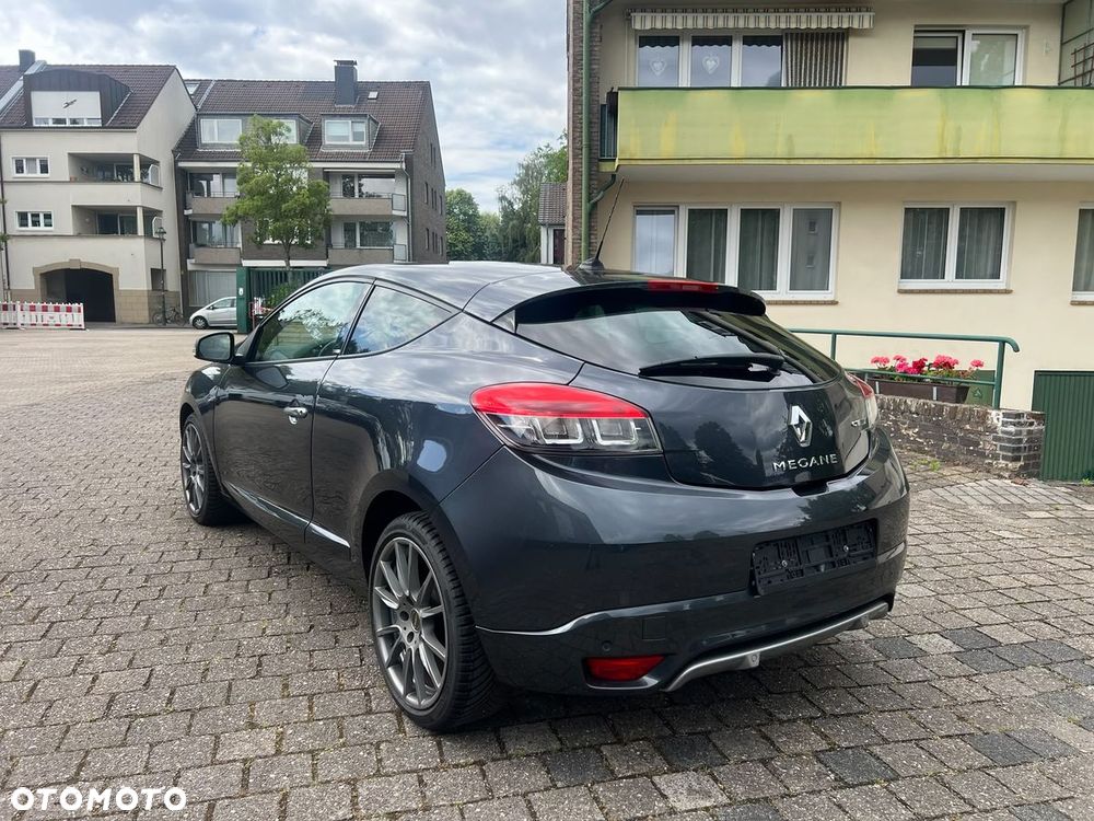 Renault Megane TCe 220 Start & Stop GTline 220 - 8
