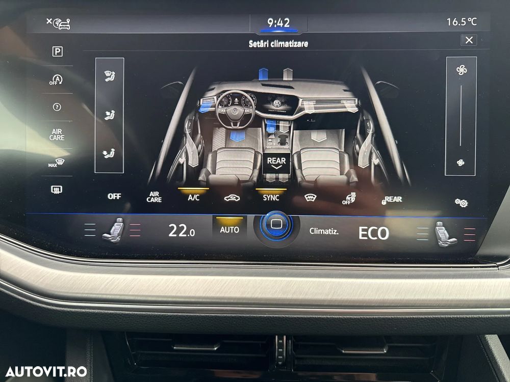 Volkswagen Touareg V6 TDI 4MOTION Elegance - 24