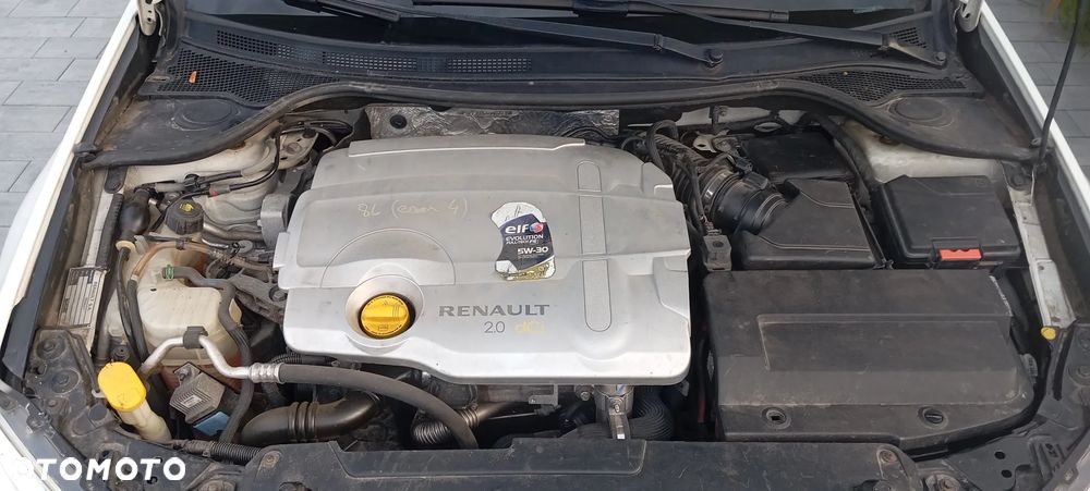 Renault Laguna 2.0 dCi Limited - 12