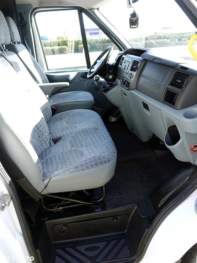 Ford Transit - 9