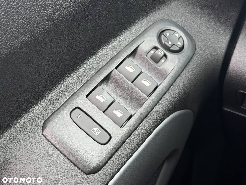 Fiat Qubo - 13