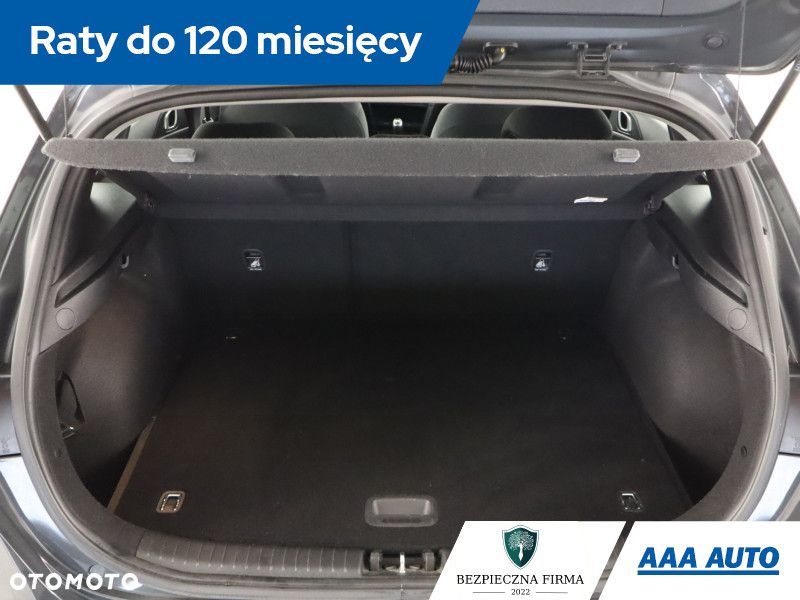 Kia Ceed - 16