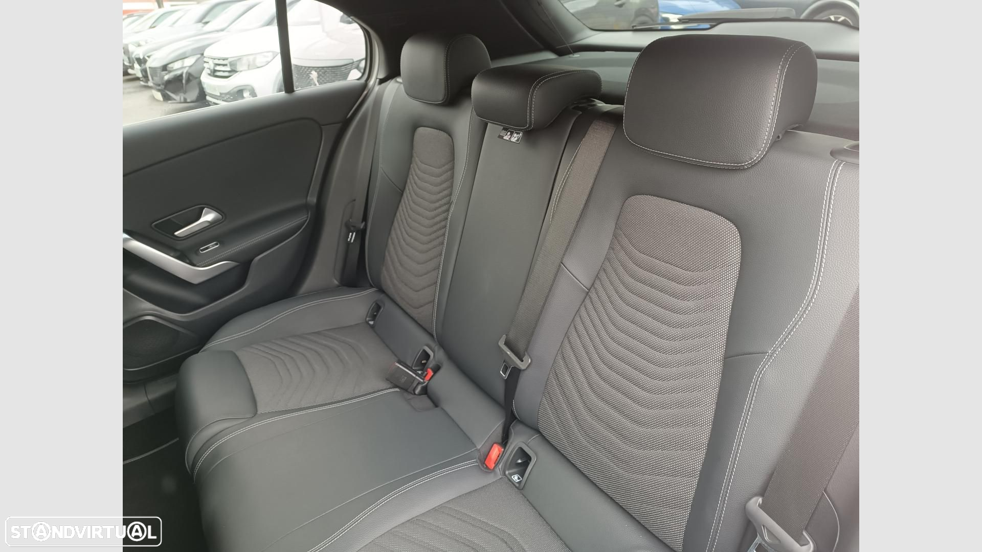 Mercedes-Benz A 250 e - 12
