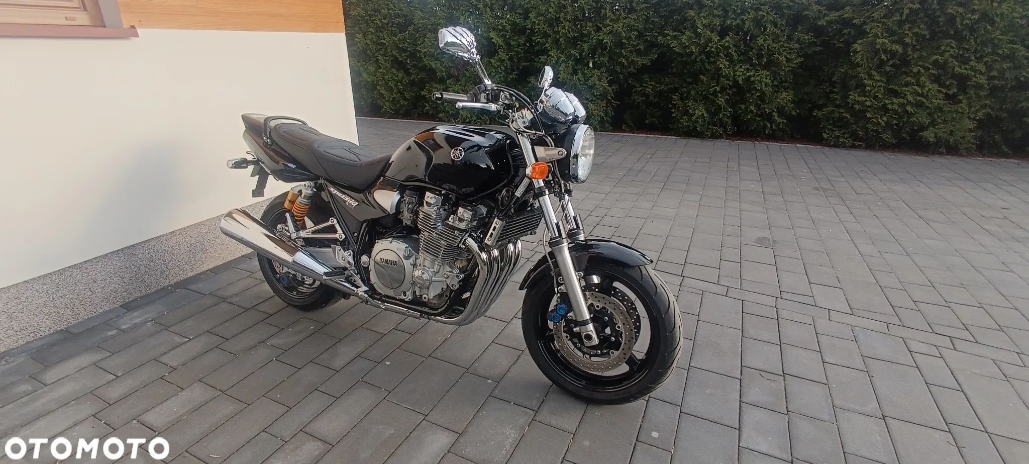 Yamaha XJR - 1