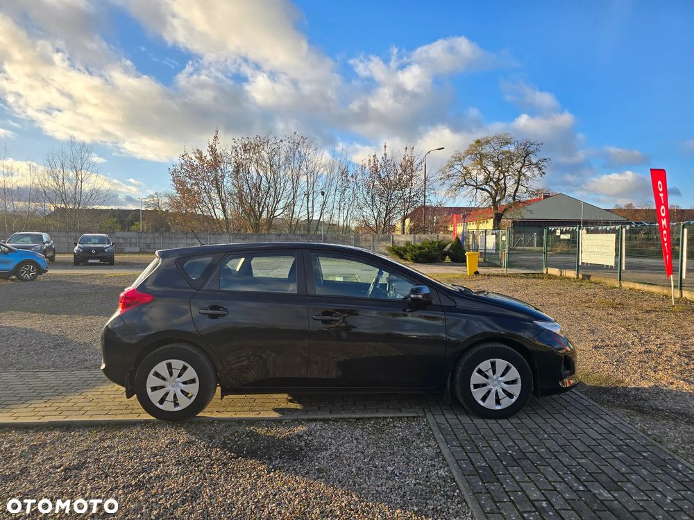 Toyota Auris 1.6 Luna - 5