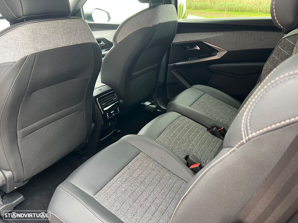 Peugeot 5008 Hybrid 145 e-DSC6 Allure - 13