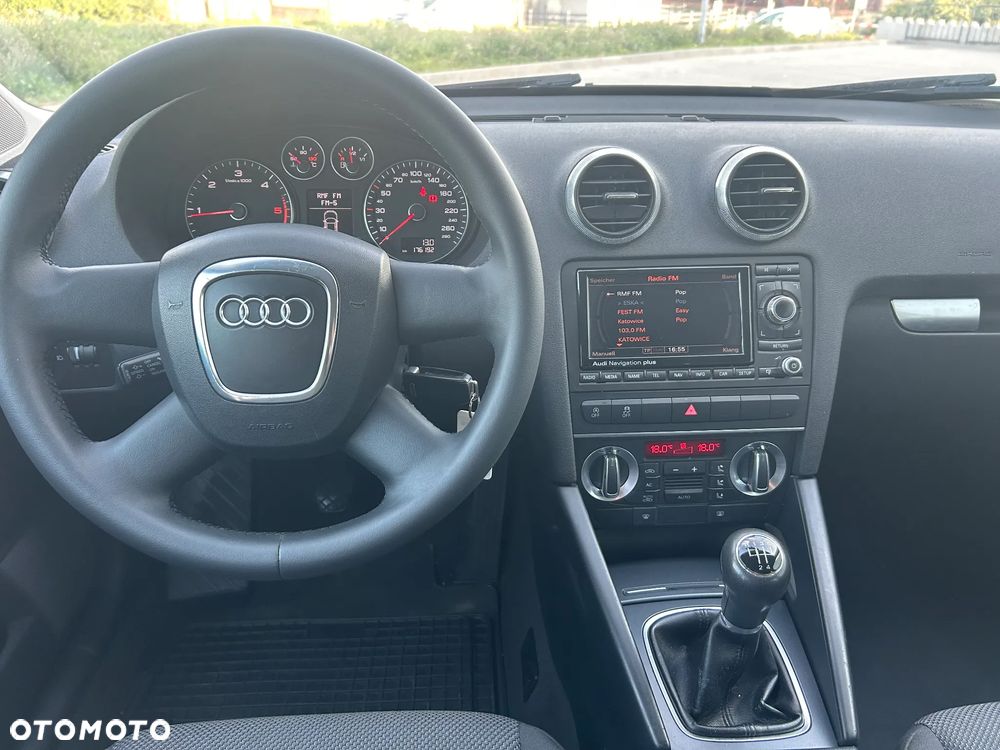 Audi A3 Sportback 1.6 TDI DPF Ambition - 25