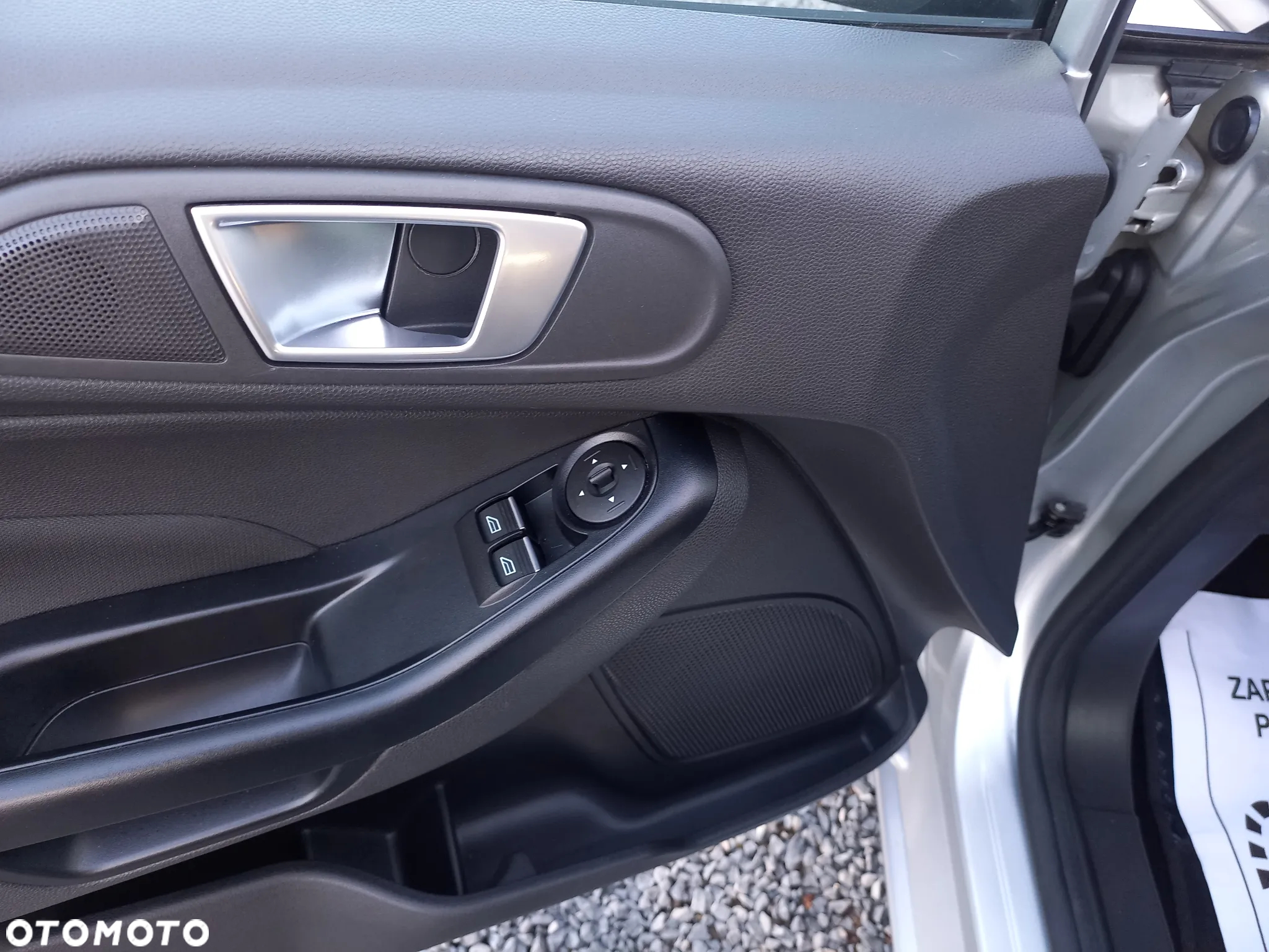 Ford Fiesta 1.0 Ambiente - 18