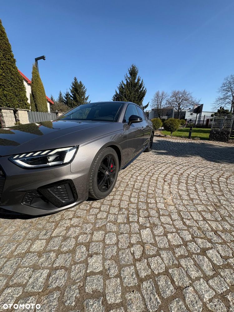 Audi A4 Limousine 45 TFSI mHEV Quattro S Line S tronic - 1