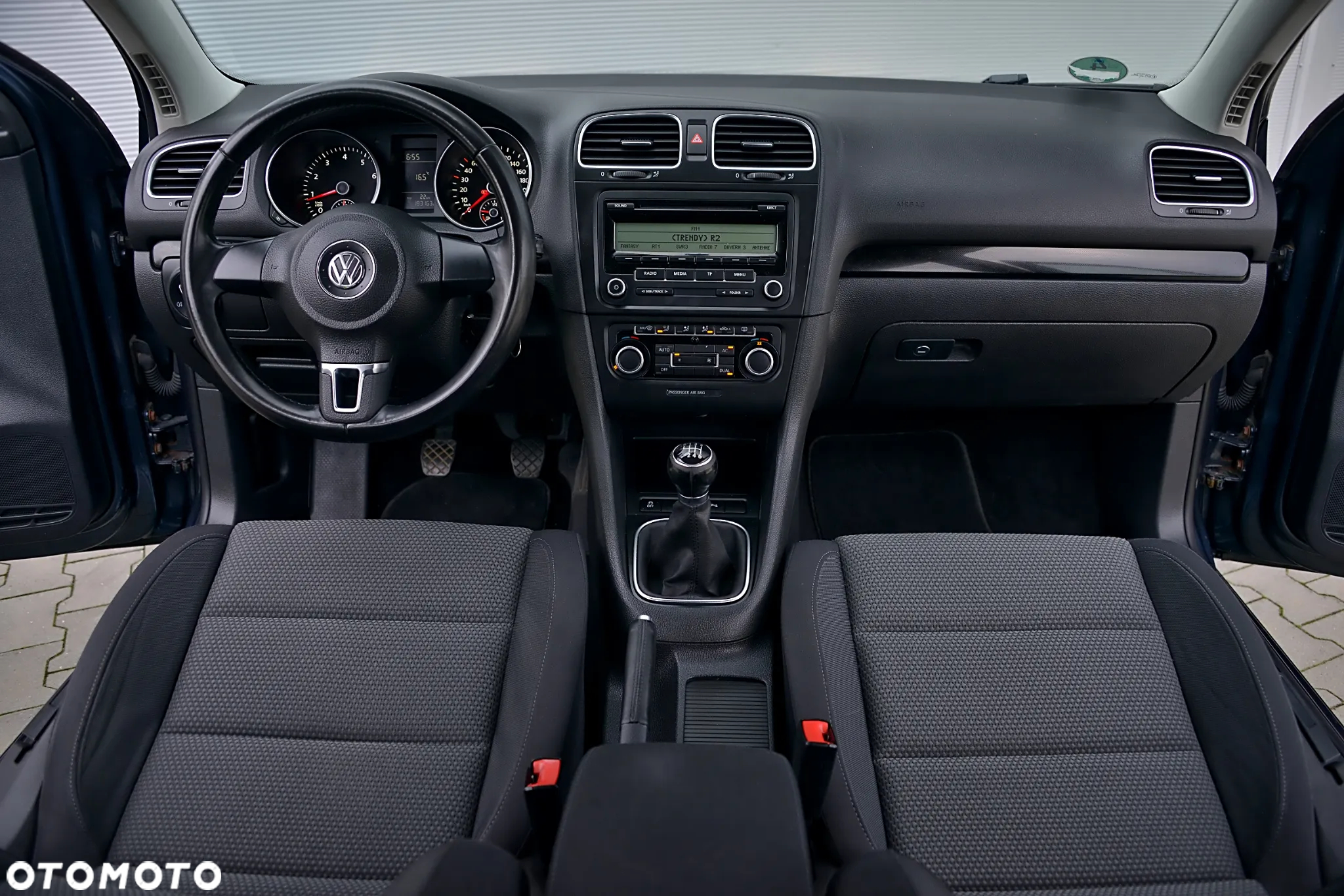 Volkswagen Golf - 38