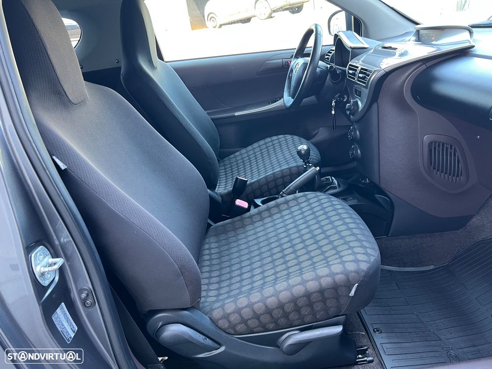Toyota iQ 1.0 VVT-i Essential+AC - 10