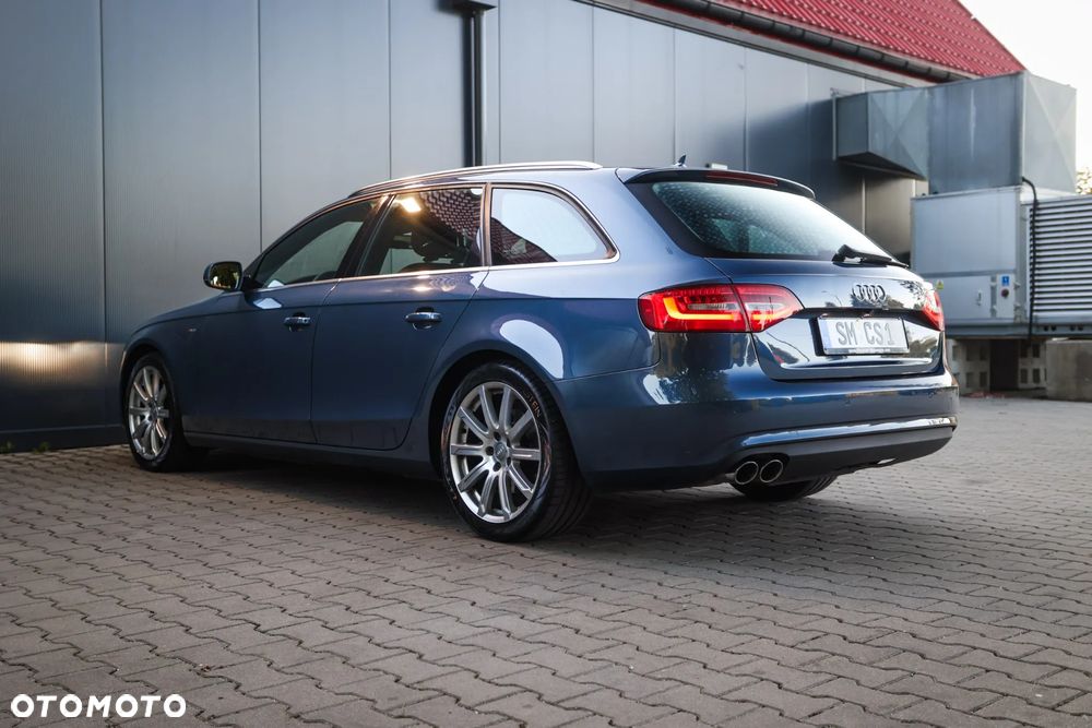 Audi A4 Avant 2.0 TDI DPF clean diesel quattro S tronic S line Sportpaket - 15