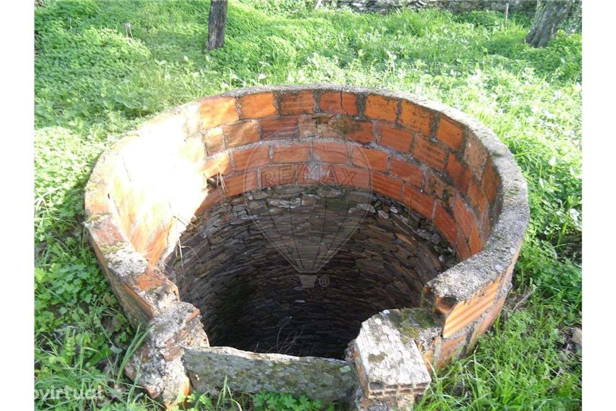 MORADIA P/ RECONSTRUÇÃO C/ QUINTAL (420m²) !! - Grande imagem: 3/40