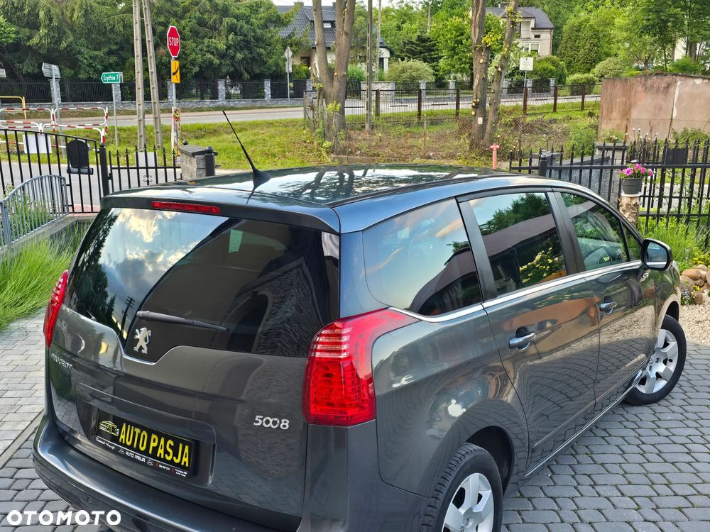 Peugeot 5008 - 13
