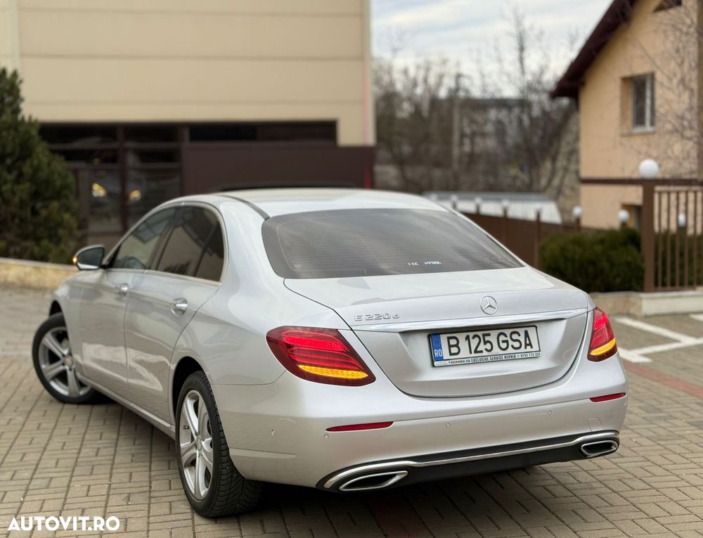 Mercedes-Benz E - 13