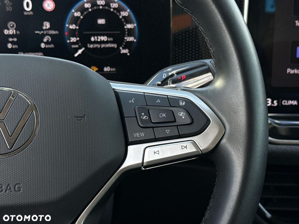 Volkswagen Passat - 17
