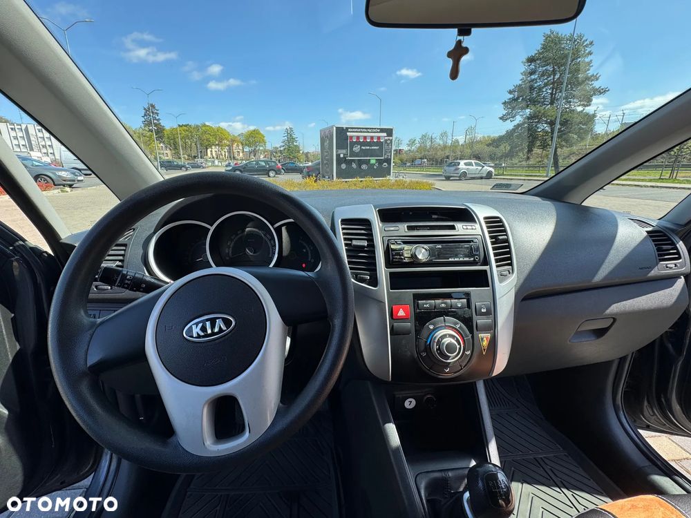 Kia Venga - 19
