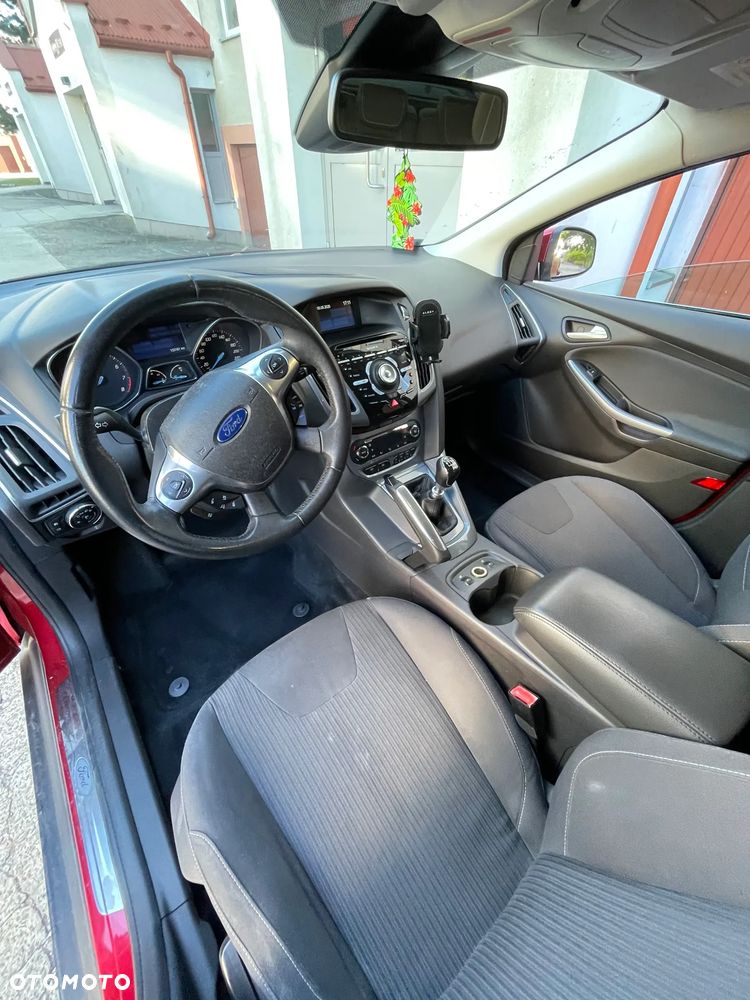 Ford Focus 1.6 EcoBoost Titanium - 9