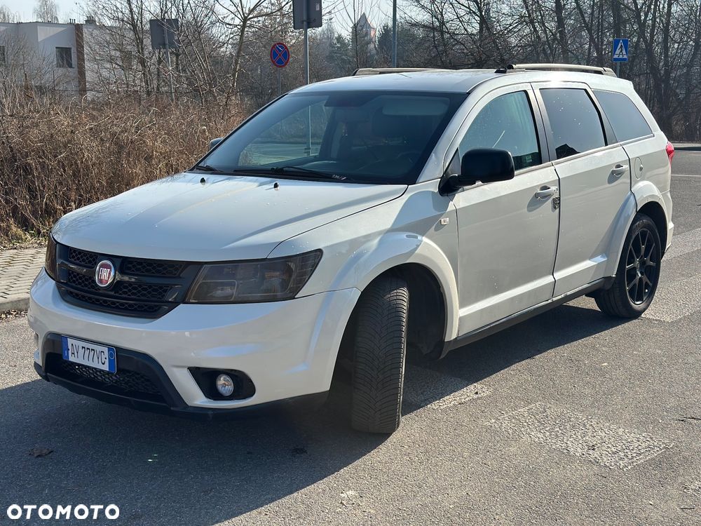 Fiat Freemont 2.0 Multijet Black Code AWD - 4