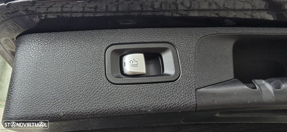 Mercedes-Benz E 220 d 4-Matic All Terrain Avantgarde + - 25