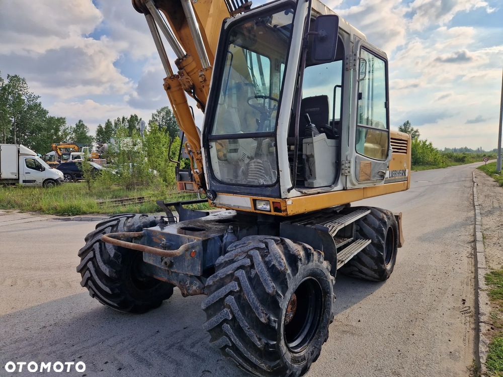 Liebherr 904 - 4