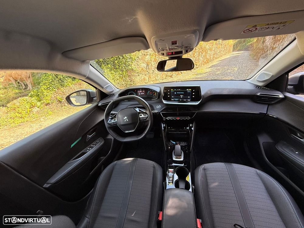 Peugeot e-208 50 kWh Allure - 11
