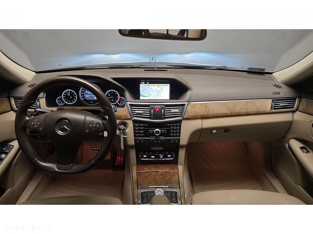 Mercedes-Benz Klasa E - 20