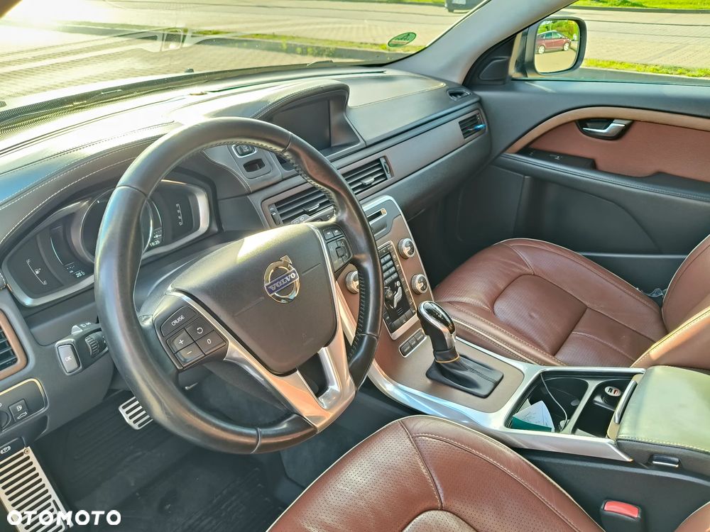 Volvo XC 70 D5 AWD Summum - 12
