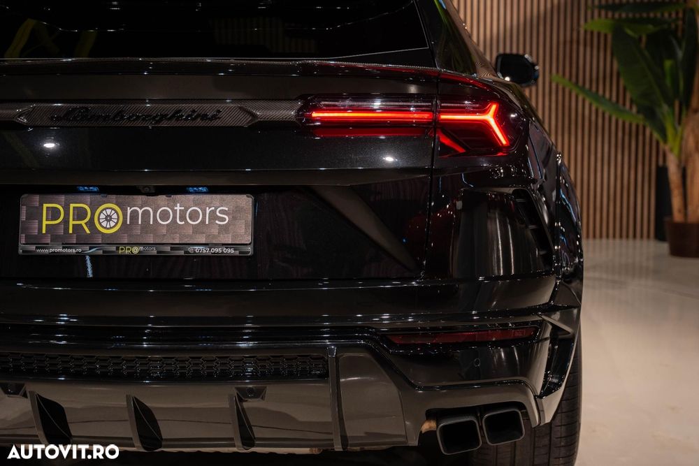 Lamborghini URUS - 18