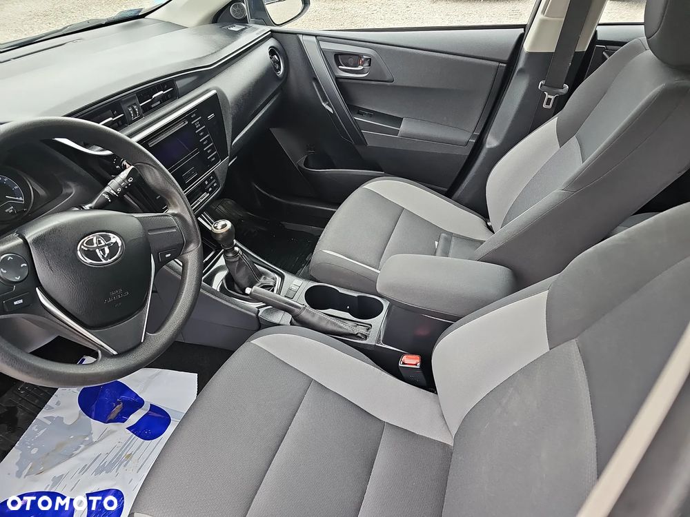 Toyota Auris 1.6 Active - 16