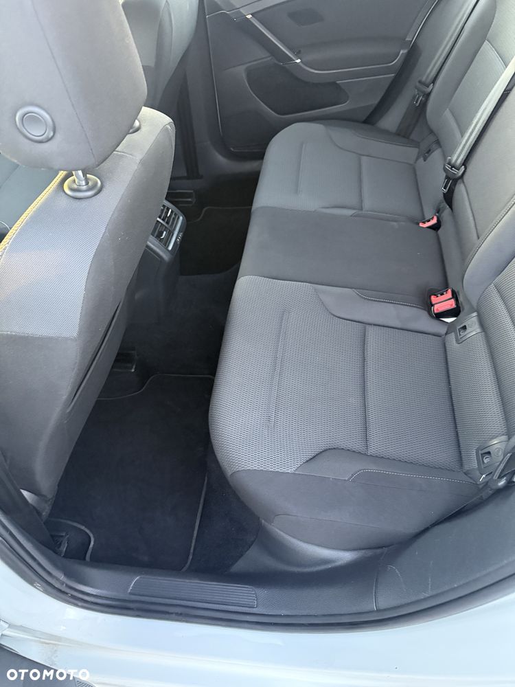 Volkswagen Golf - 4