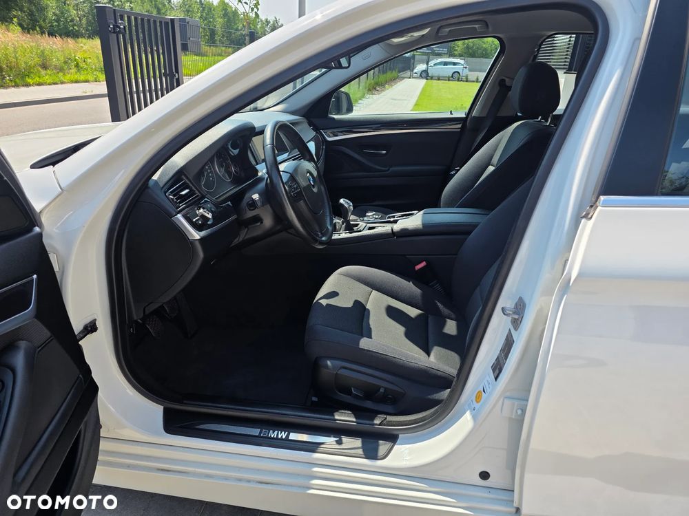BMW Seria 5 520d - 10