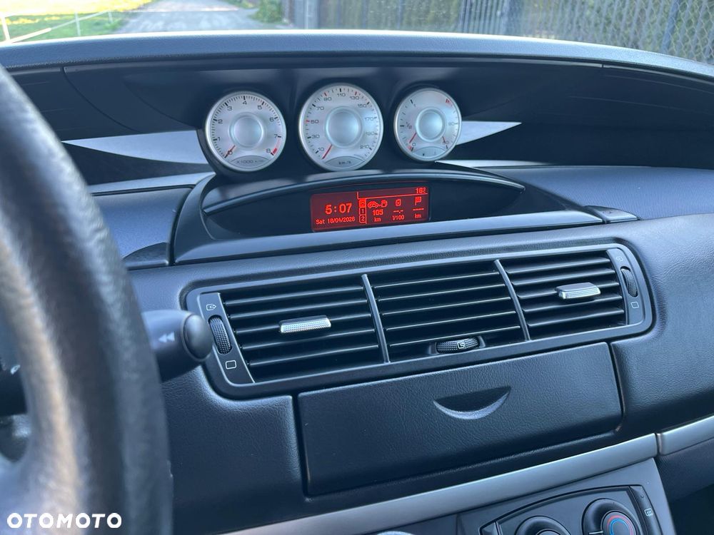 Peugeot 807 - 7