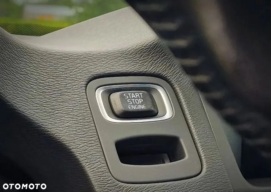 Volvo XC 70 D4 Drive-E Momentum - 11