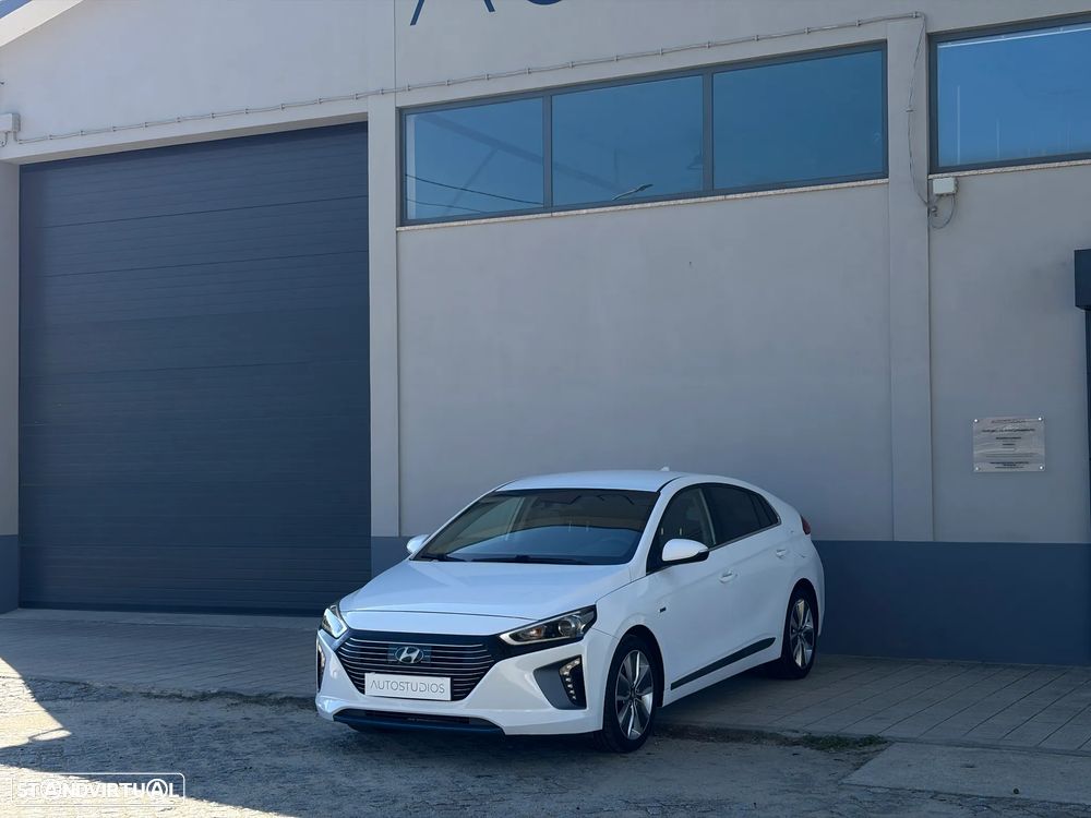 Hyundai Ioniq 1.6 GDI HEV Hybrid Tech - 16