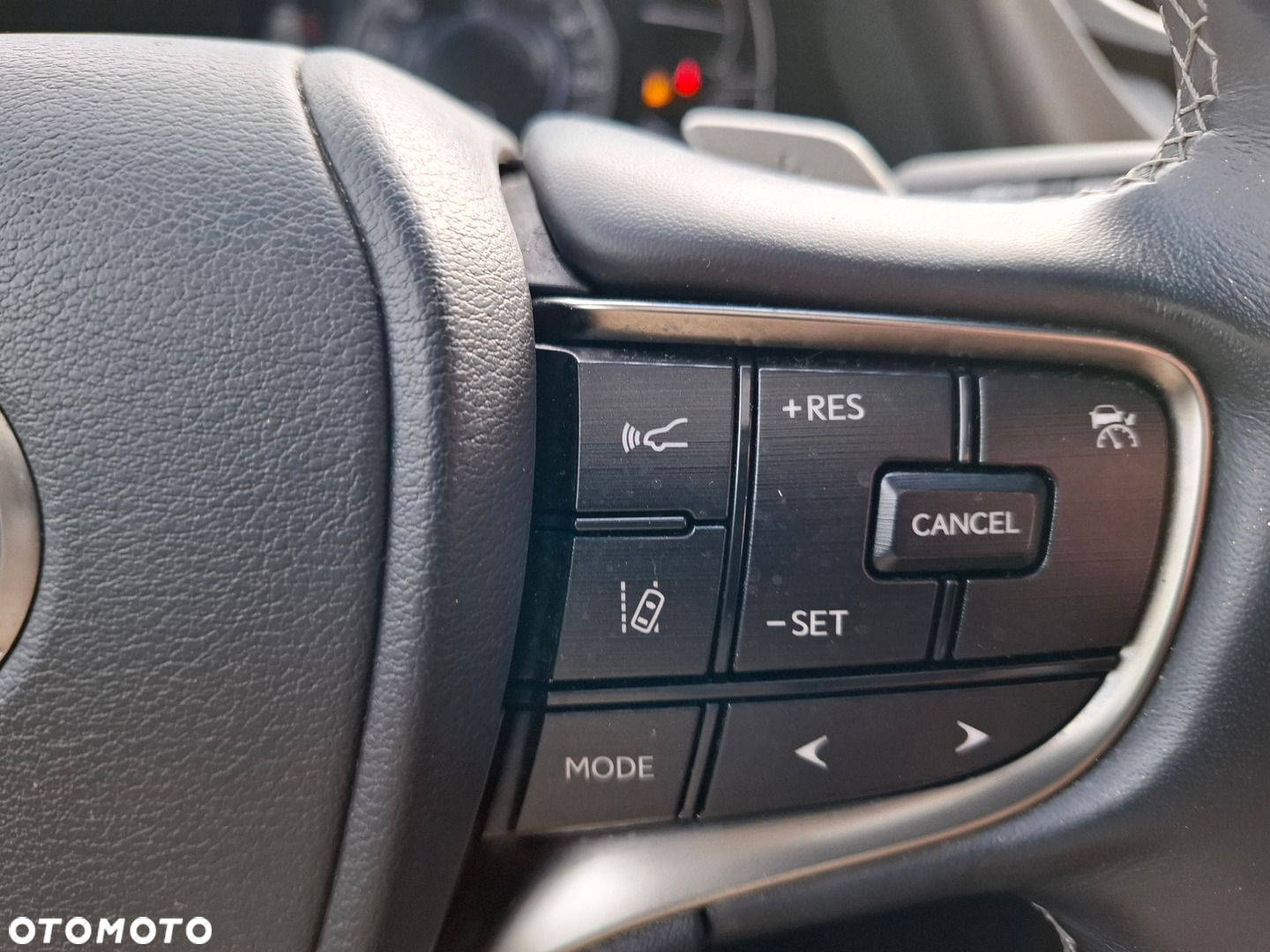 Lexus ES - 30